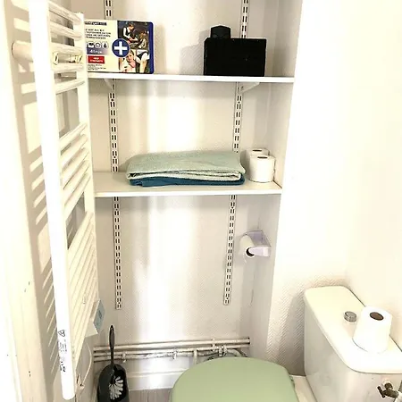 Studio Meublé - 2ème étage Apartamento *